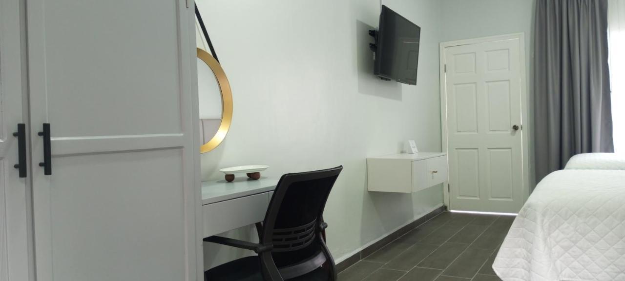 Tramonto Boutique Hotel La Ceiba Ngoại thất bức ảnh